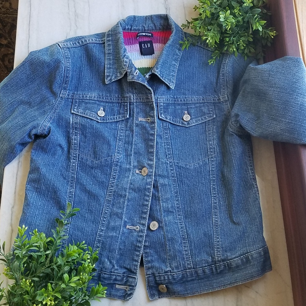 🌴PRICE DROP🌴Gap denim jacket ...colorful stripes